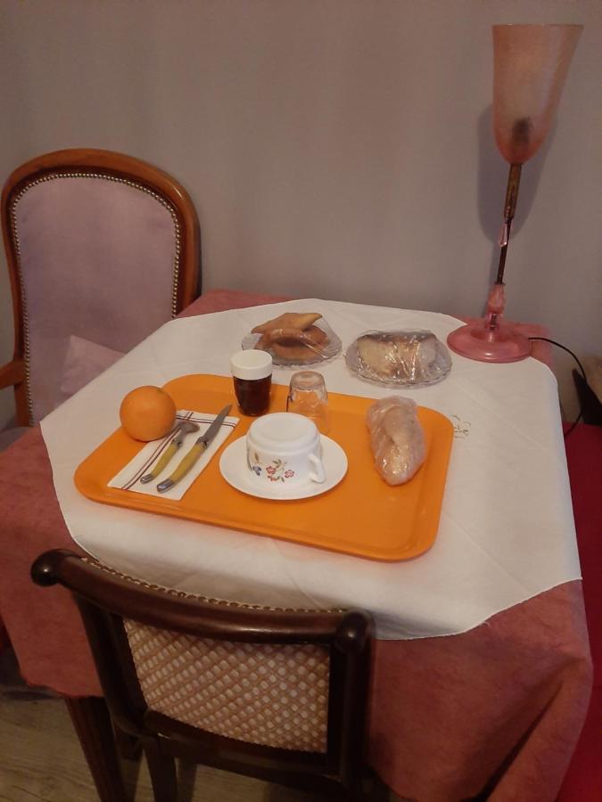 Chambre D Hotes Saint-Laurent-de-la-Barriere المظهر الخارجي الصورة